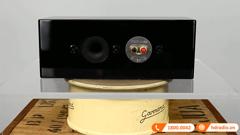 loa Monitor Audio Radius 200