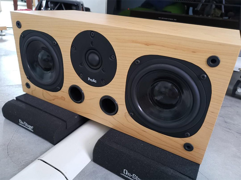 Loa center ProAc Centre Voice có Thiết kế sang trọng, nhỏ gọn Loa center ProAc Centre Voice