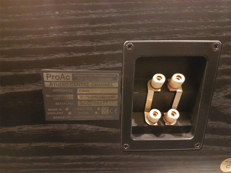 Loa ProAc Studio Center
