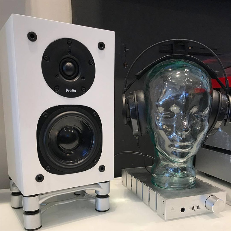 Loa bookshelf ProAc Tablette 10