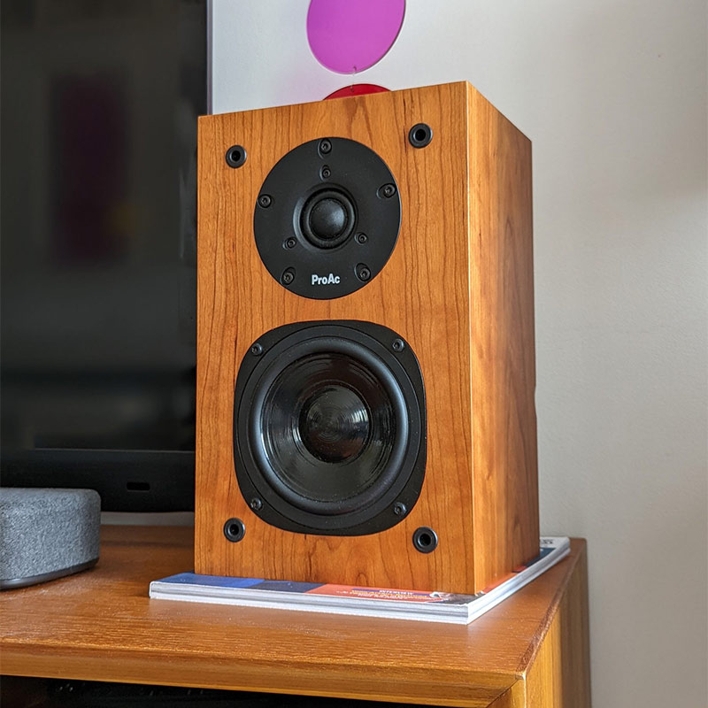 Loa bookshelf ProAc Tablette 10