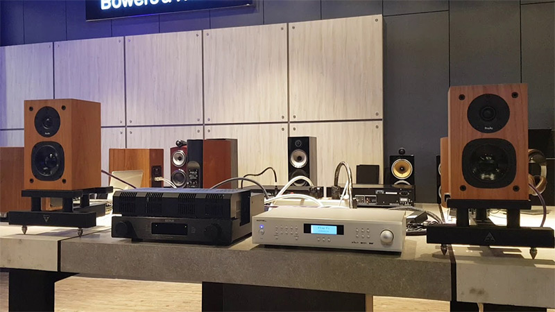 Loa bookshelf ProAc Tablette 10