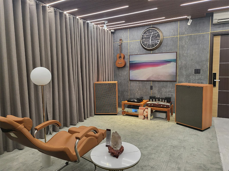 Loa Klipsch Cornwall IV