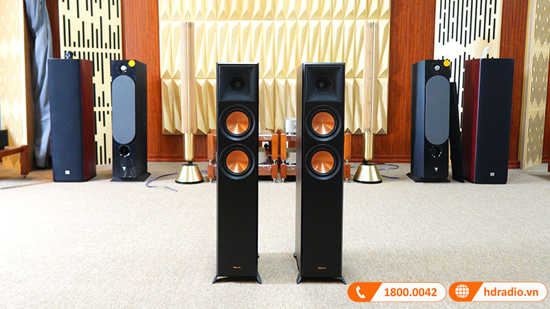 Mặt trước loa Klipsch RP-5000F II