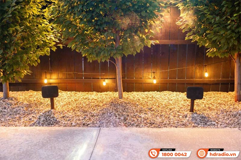 Loa Klipsch Courtyard 2.0
