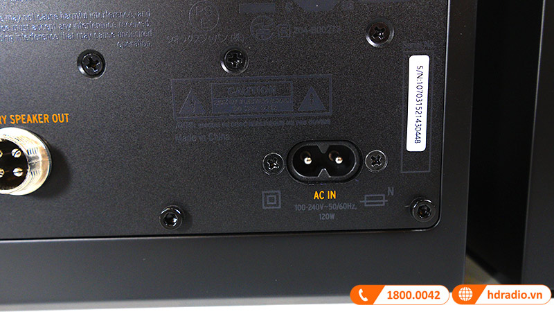 Cổng nguồn loa Klipsch The Fives McLaren Edition