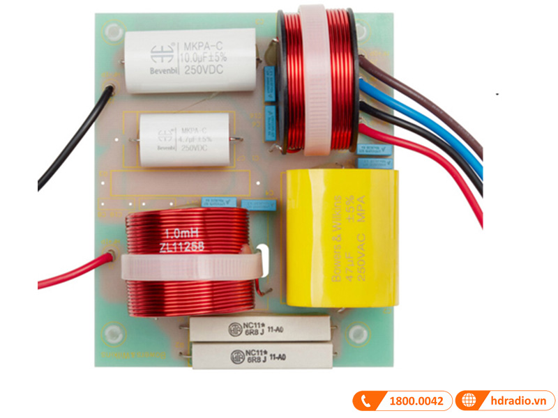 Loa B&W 607 S2 Anniversary Edition