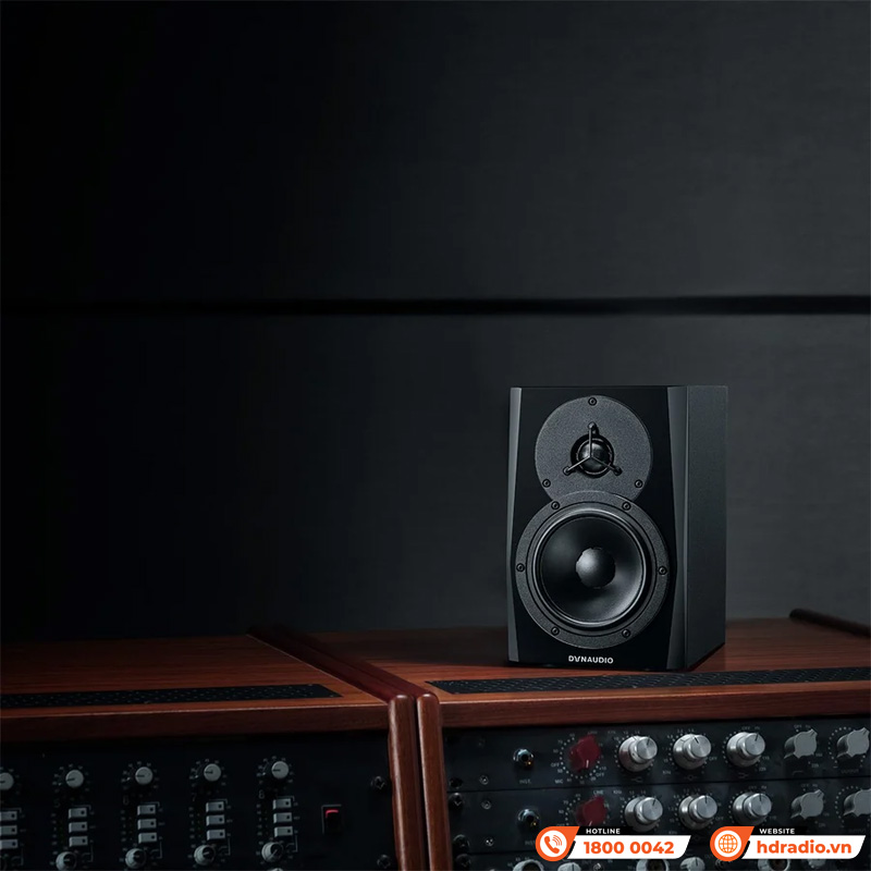 Loa Dynaudio LYD 5, Bass 13 cm, 100W, 106dB, 60 Hz - 21 kHz-8