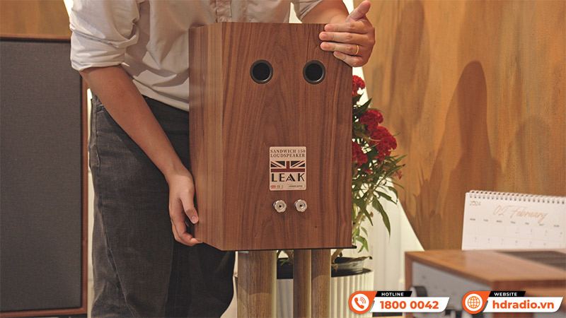 Mặt sau Loa Leak Sandwich 150