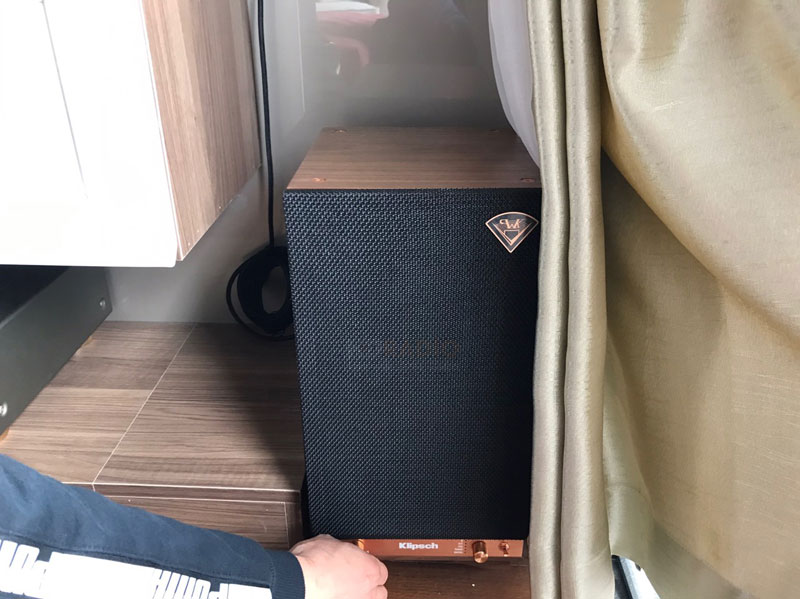 Loa Klipsch the sixes tại công trình 5