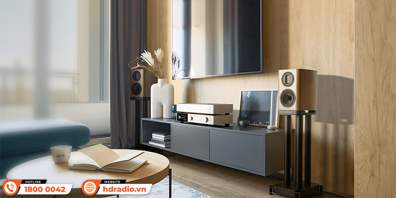 Dễ dàng phối ghép với loa Wharfedale Evo 5.1