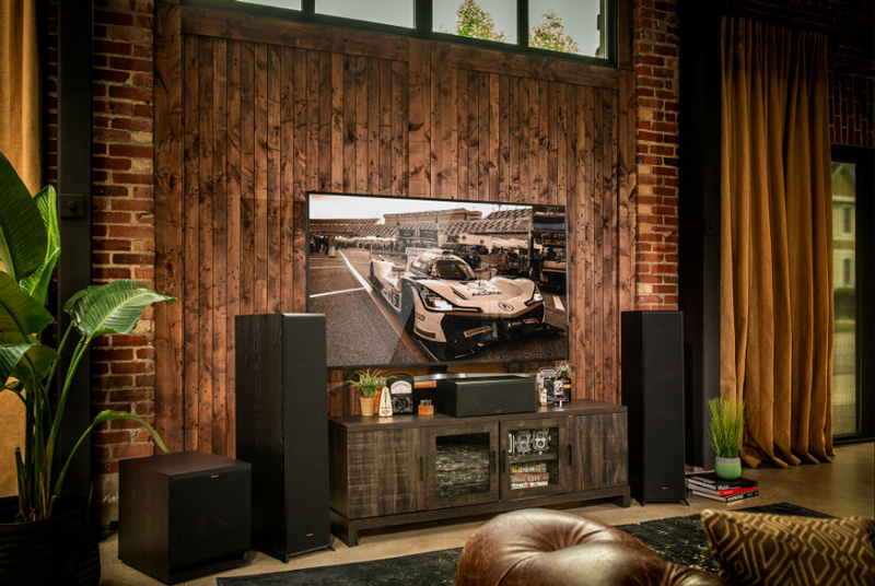 ứng dụng loa Klipsch RP500C