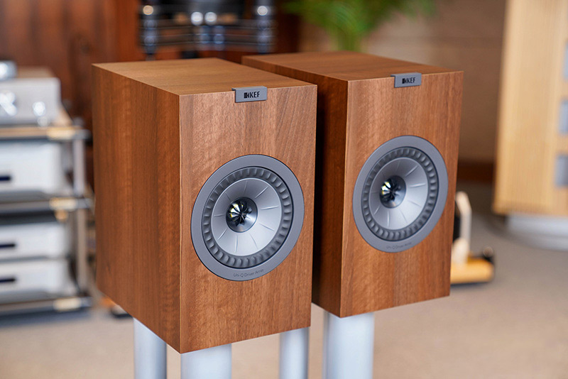 Loa Bookshelf KEF Q350