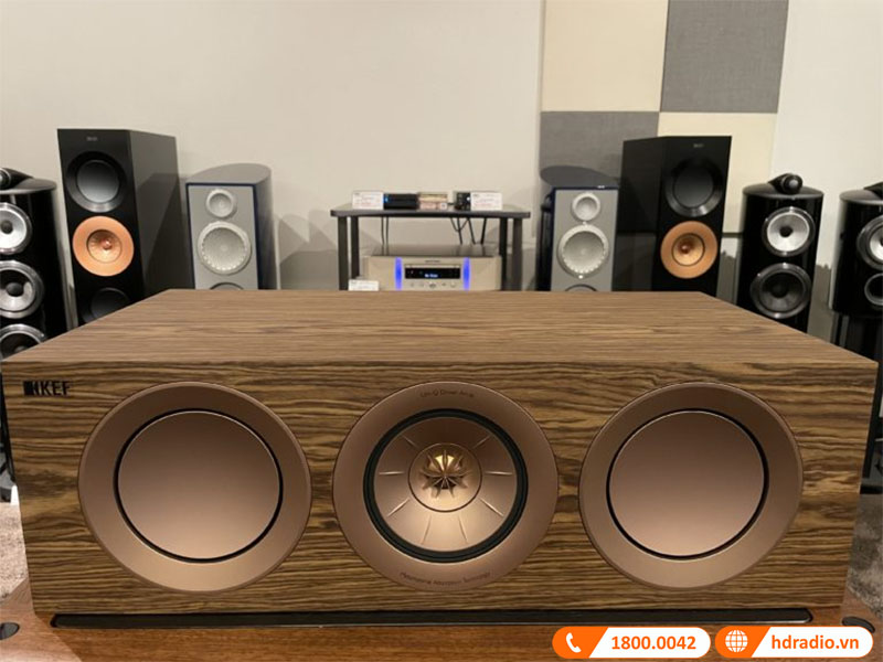 ngoại hình đẹp mắt vượt thời gian