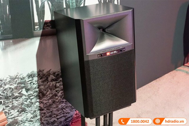 thùng loa làm bằng gỗ óc chó phủ veneer cao cấp