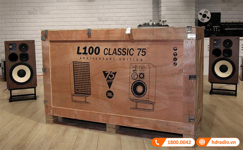 được vận chuyển bên trong thùng gỗ