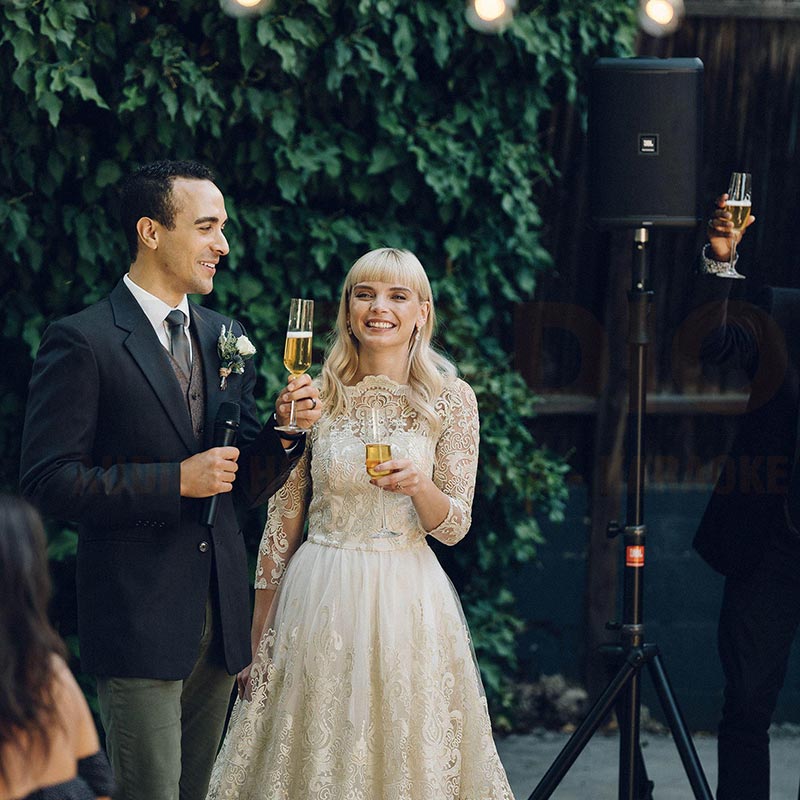 Loa bluetooth di động biểu diễn EON One Compact