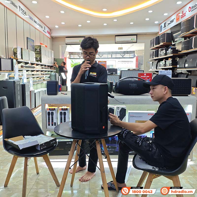 Loa JBL EON ONE Compact, Pin 12h, 150W, Mixer 4 kênh, AUX, Bluetooth, Mic, Line (Hệ Thống PA All-In-One)-18