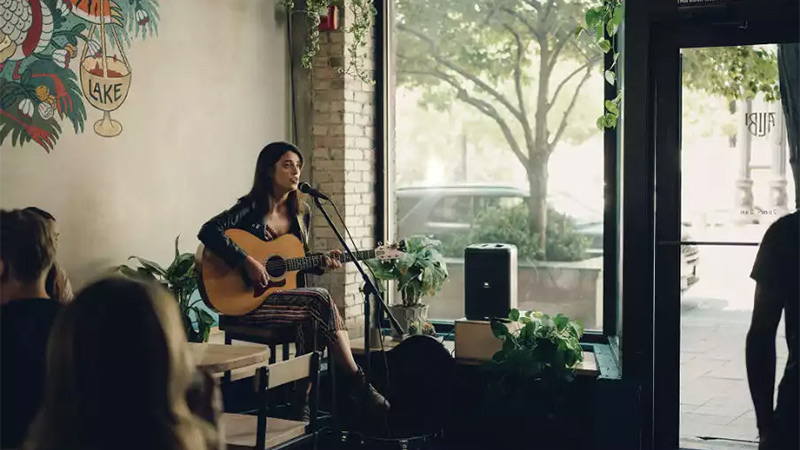 loa JBL EON ONE Compact phục vụ các quán cafe trà tranh