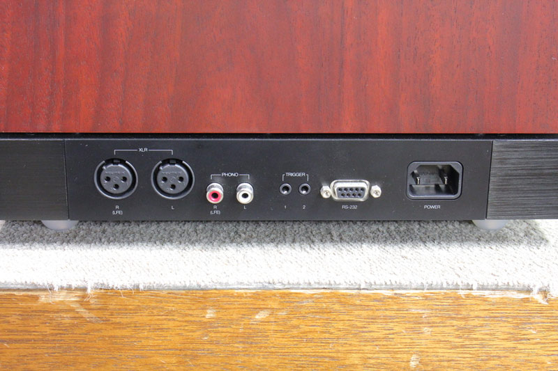 Kết nối dễ dàng với Loa Sub B&W DB3D Loa Sub B&W DB3D