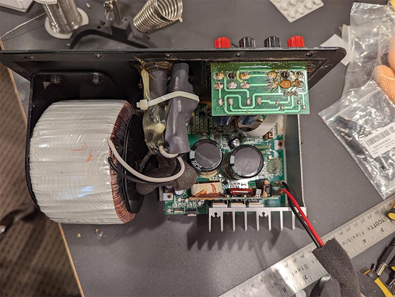 Bảng mạch Loa sub Deffinitive Technology ProSub 1000 Loa sub Deffinitive Technology ProSub 1000