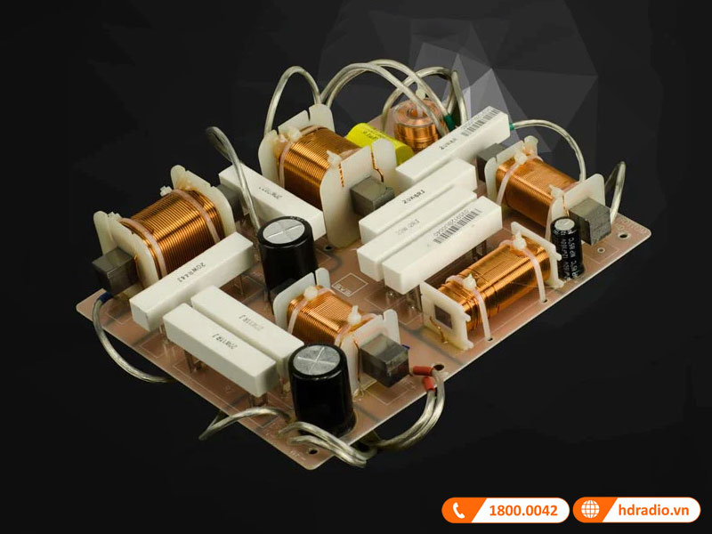 SVS Ultra Tower Surround System