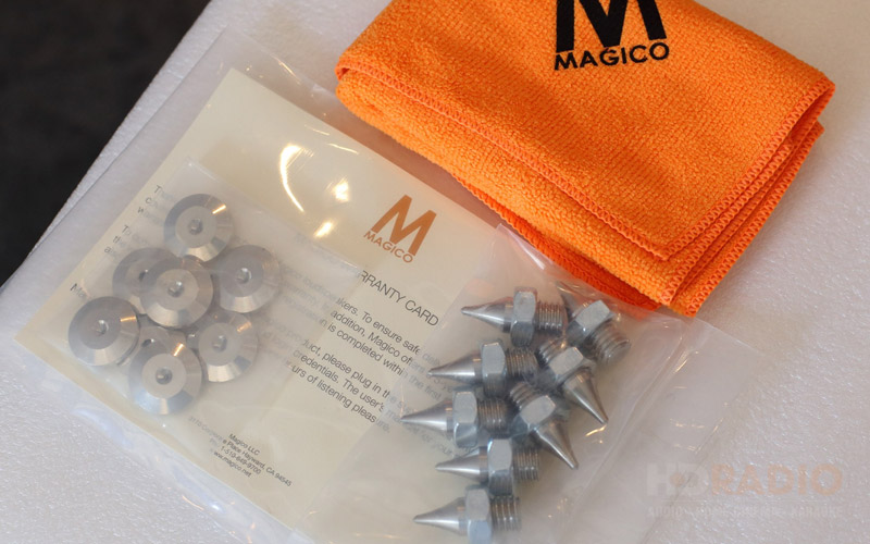 Loa bookshelf Magico A1