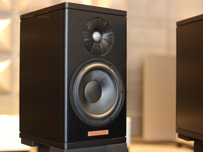 Loa bookshelf Magico A1