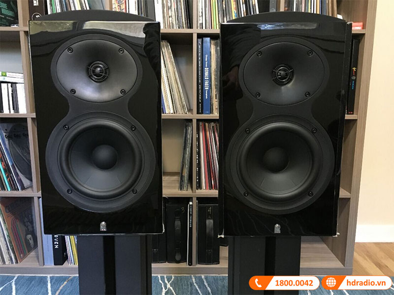 Loa Revel Performa3 M106