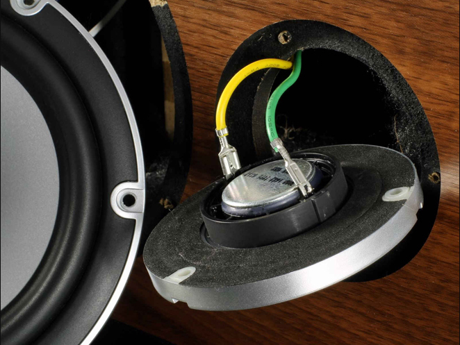 loa-center-tannoy-mercury-7c-1