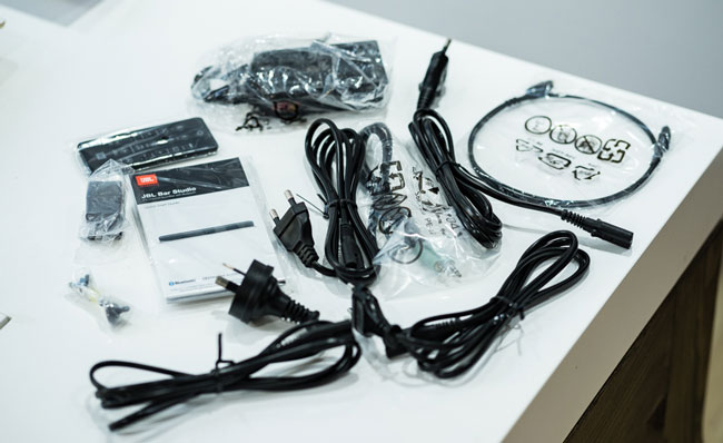 loa-soundbar-jbl-bar-studio-9