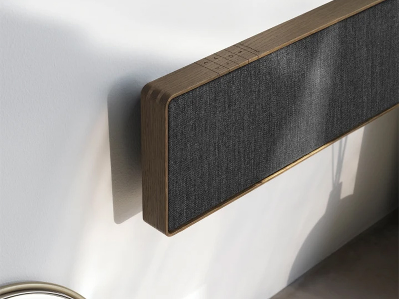 Loa B&O Beosound Stage Smoked Oak