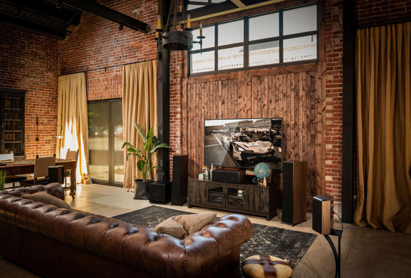 Loa surround Klipsch RP402S