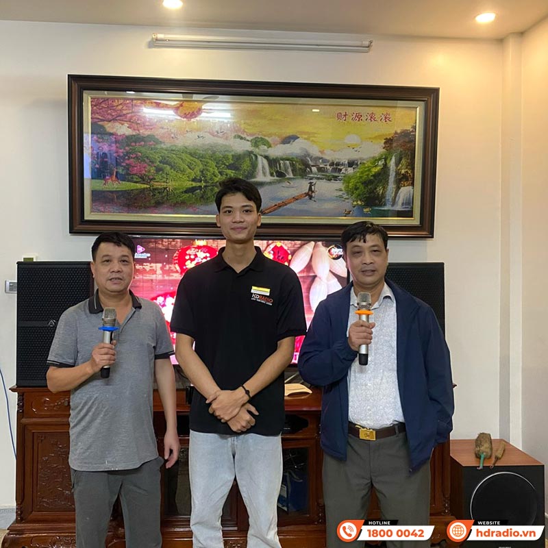 khách hàng mua dàn karaoke sử dụng wh12 neo