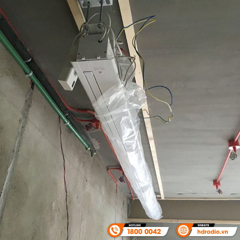 Màn Chiếu Điện Âm Trần 4K Tab Tension 100inch-6