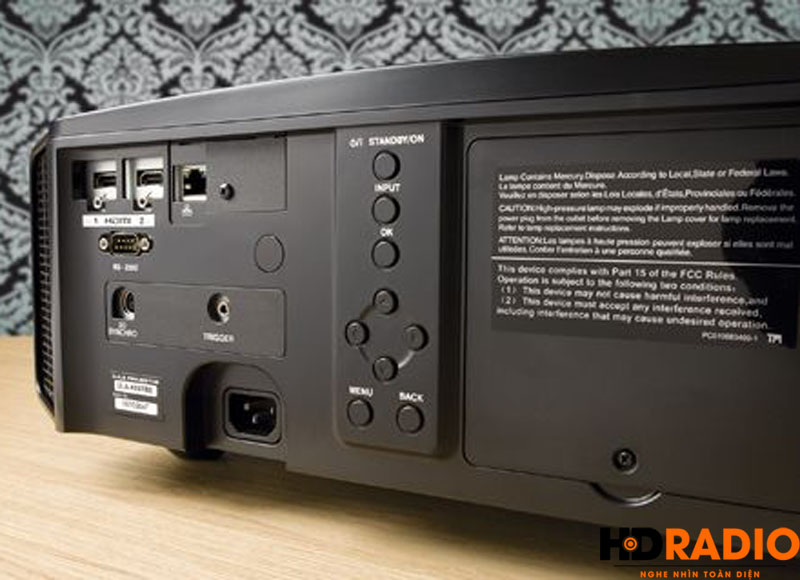 Máy chiếu 4K JVC DLA-X500R Mặt sau máy chiếu 4K JVC DLA-X500R