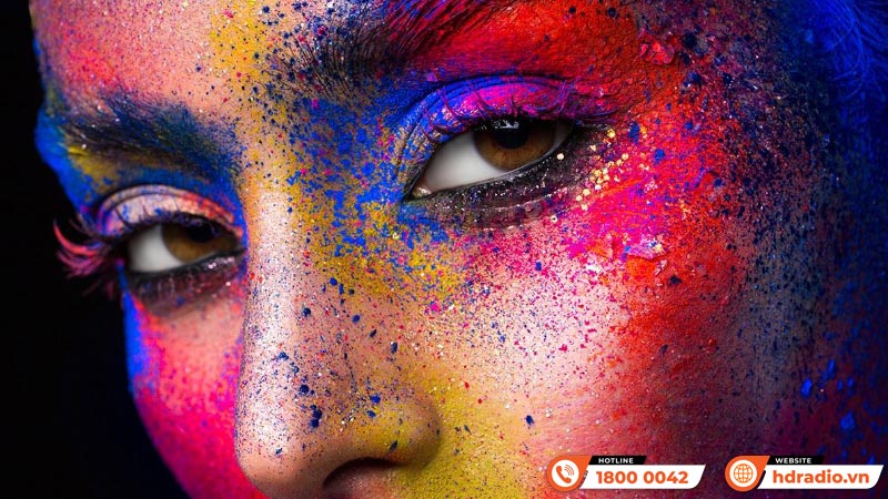 Máy chiếu 4K Optoma UHC70LV