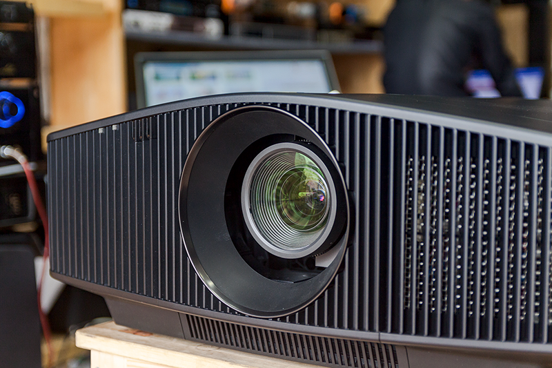 Máy chiếu Sony VPL-VW760ES