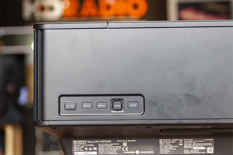 Máy chiếu Sony VPL-VW760ES