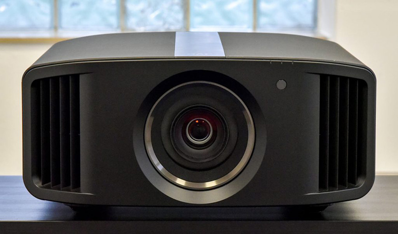 Máy chiếu 4K JVC DLA-NP5BE