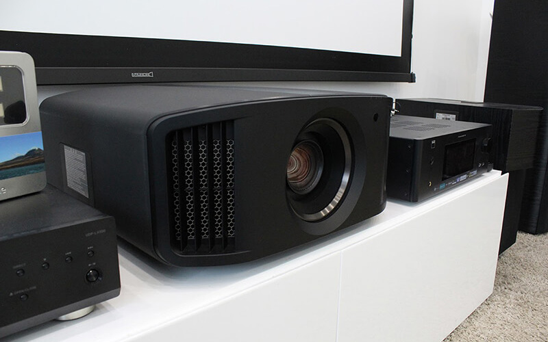 Thiết kế Máy chiếu JVC DLA-N5BE
