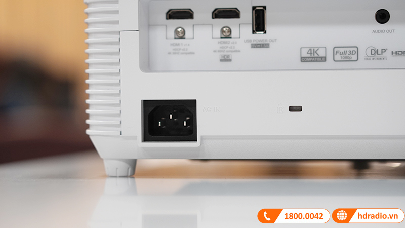 ảnh thực tế máy chiếu Optoma HD30HDR