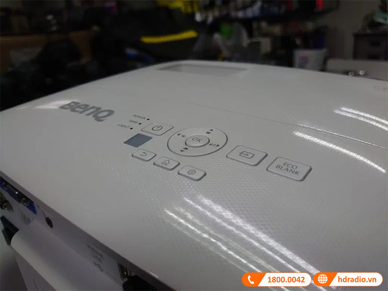 Điều khiển dễ dùng và dễ tiếp cận