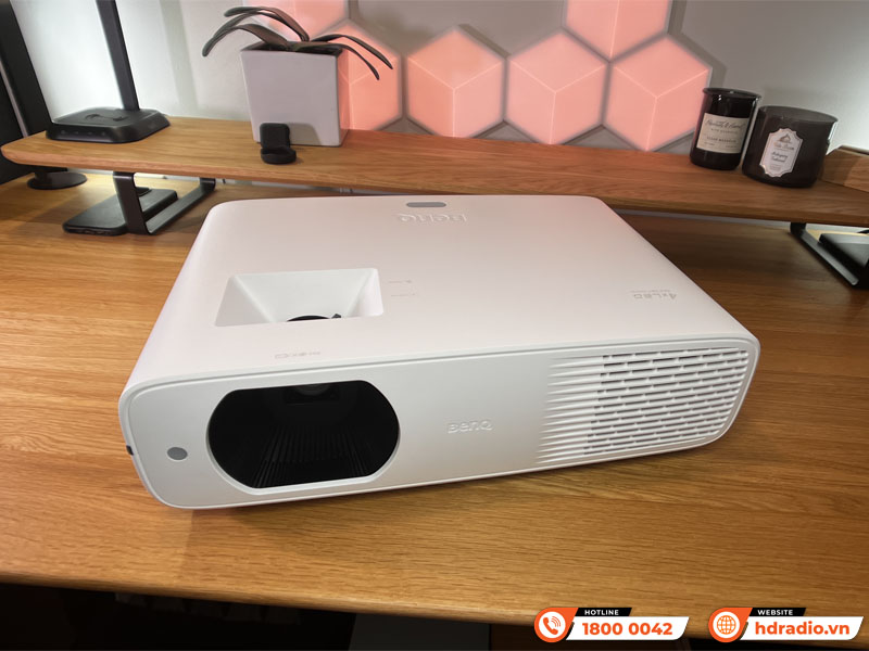 Máy chiếu BenQ LH730
