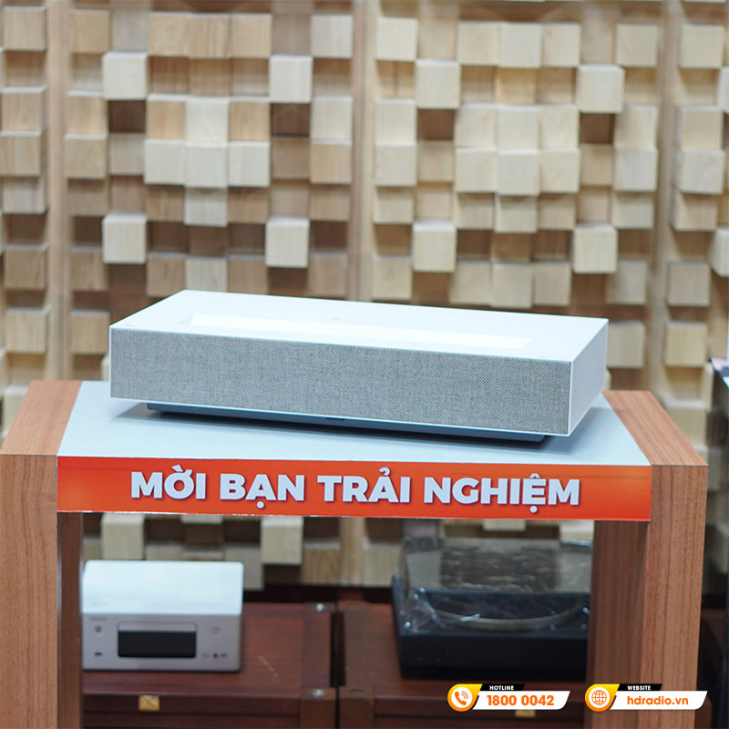 Máy Chiếu 4K Siêu Gần LG HU915QE, 3700 ANSI Lumens, 4K UHD (3840 x 2160) 90-120 inch, HDMI, USB, Wifi, Bluetooth, Airplay 2-10