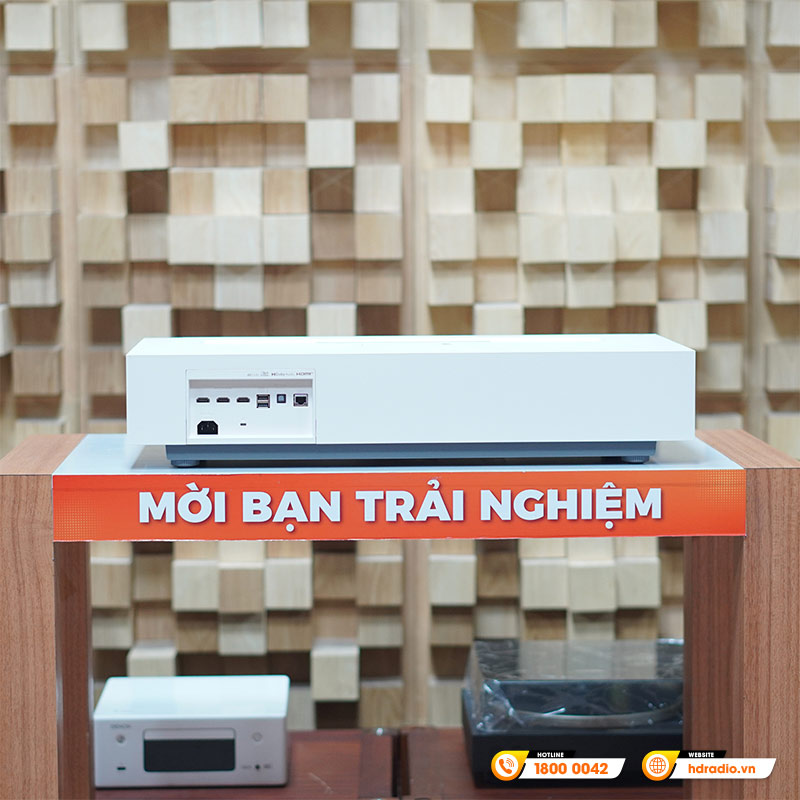 Máy Chiếu 4K Siêu Gần LG HU915QE, 3700 ANSI Lumens, 4K UHD (3840 x 2160) 90-120 inch, HDMI, USB, Wifi, Bluetooth, Airplay 2-5