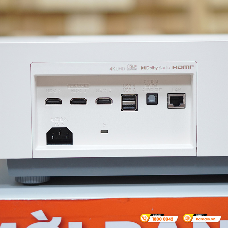 Máy Chiếu 4K Siêu Gần LG HU915QE, 3700 ANSI Lumens, 4K UHD (3840 x 2160) 90-120 inch, HDMI, USB, Wifi, Bluetooth, Airplay 2-7