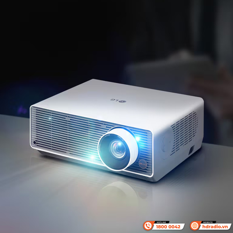 Máy chiếu 4K LG BU60PST
