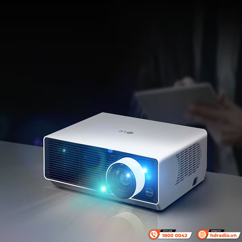 Máy chiếu 4K LG BU60RG