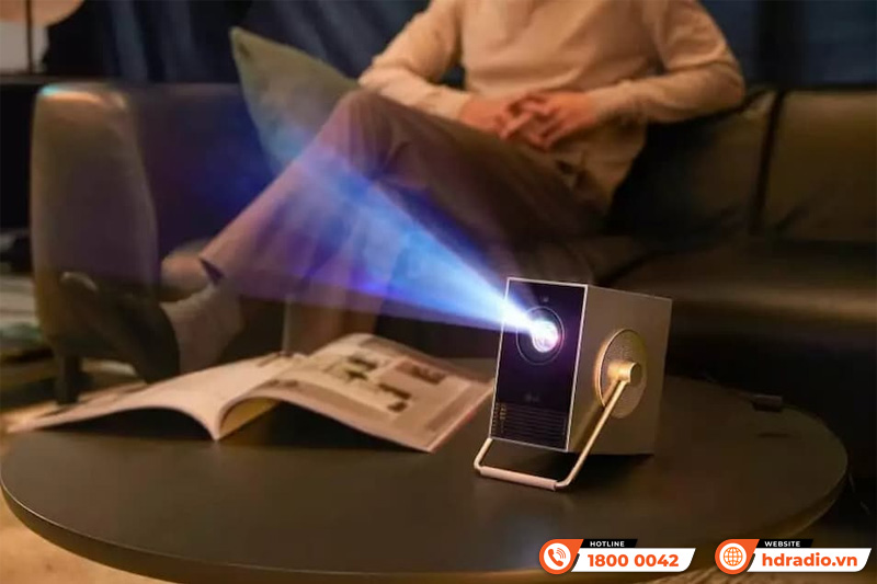 Máy chiếu 4K LG HU710PB